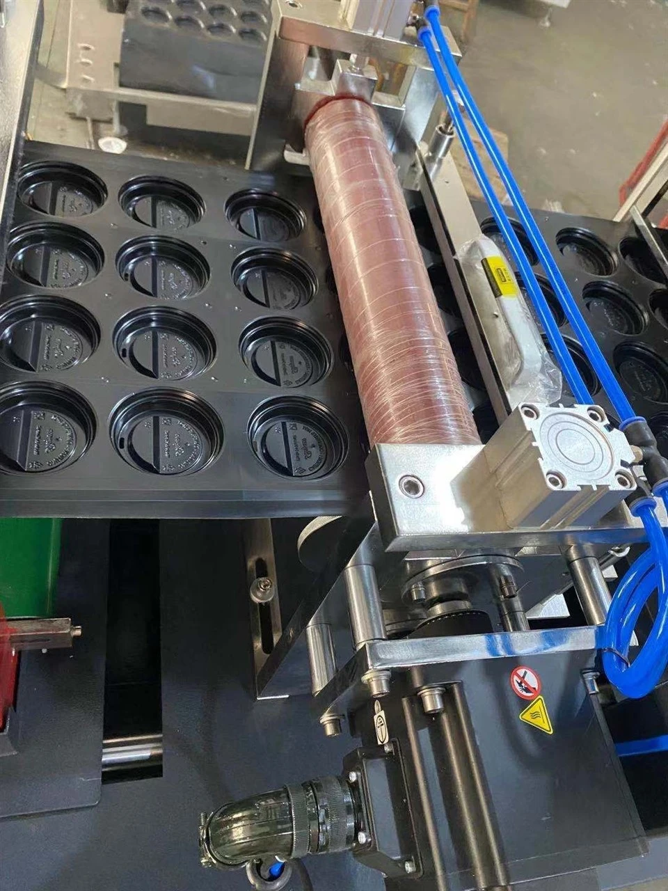 bubble tea lid machine 02